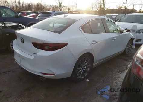 2020 Mazda Mazda3 Preferred Package z USA, uszkodzony, nr VIN JM1BPADL9L1171813